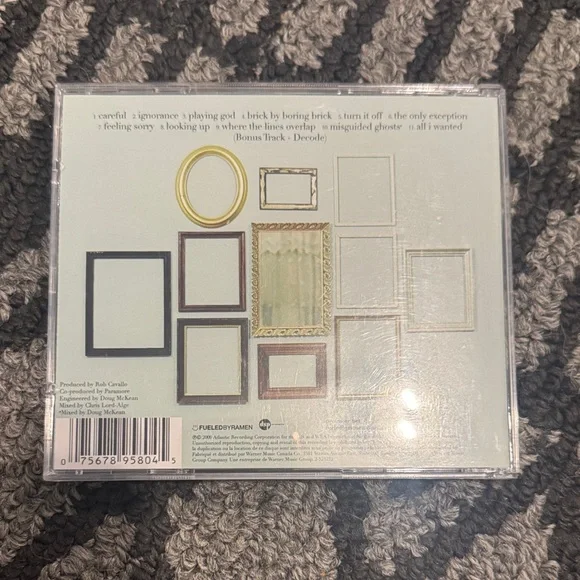 Paramore - Picture 2 of 4